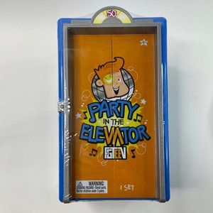 FGeeTV Party in the Elevator figurine play set